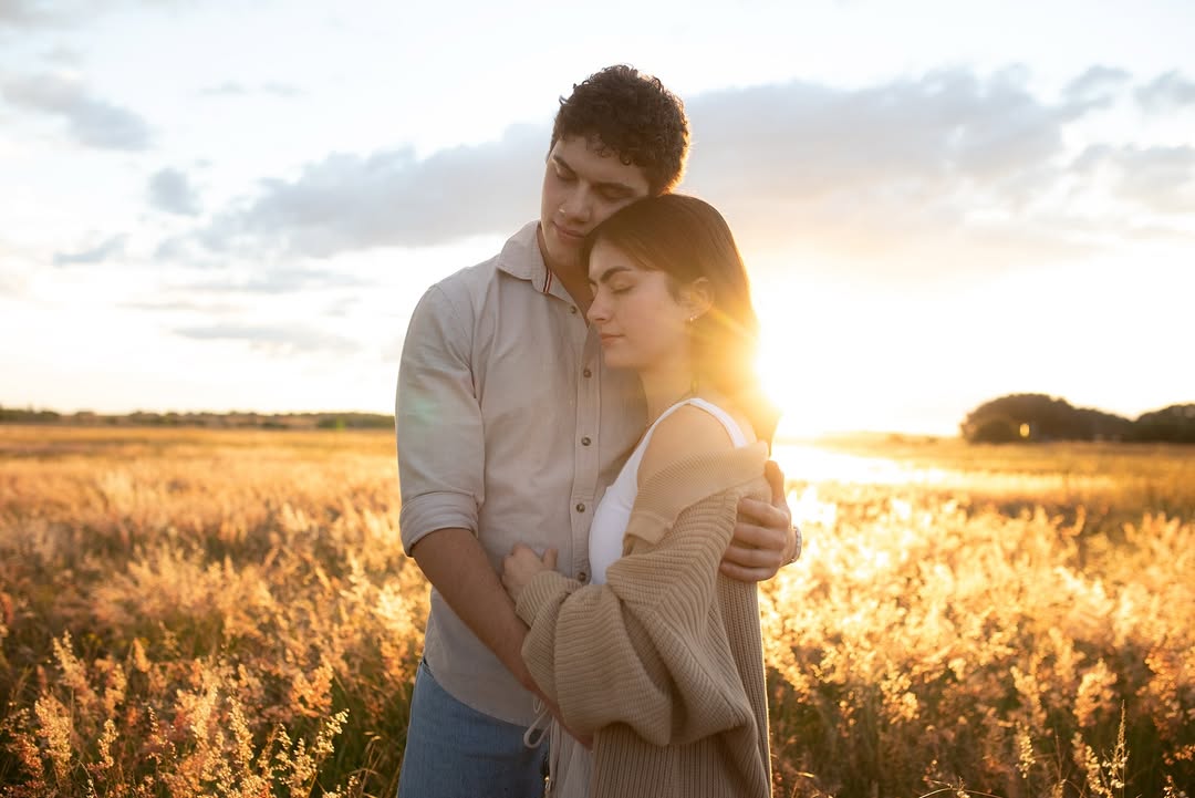 Engagement session on the beach
