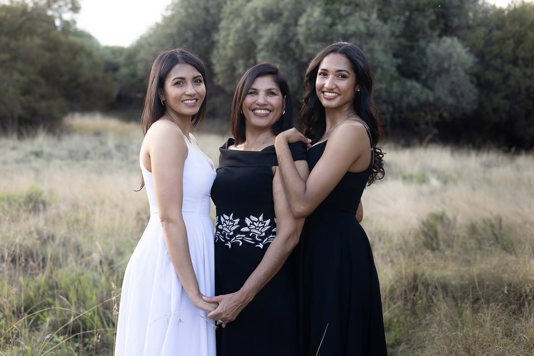 Large extended family portrait