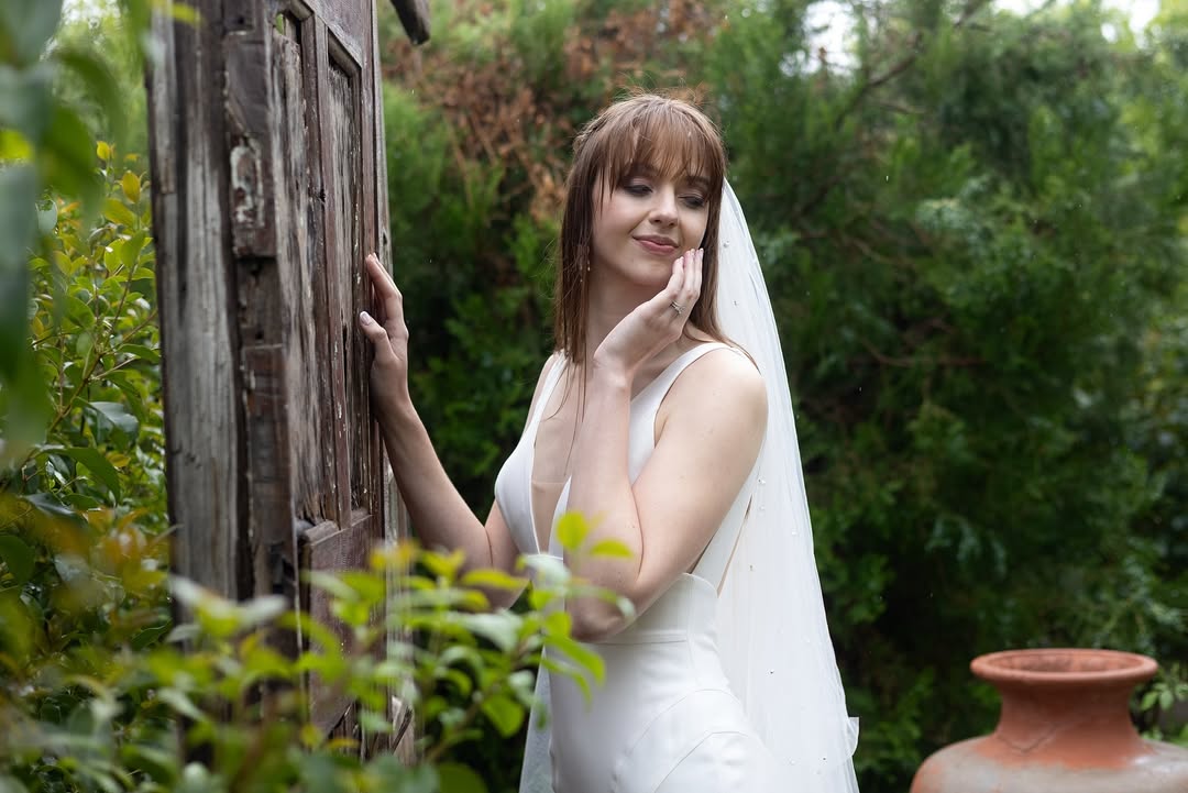 Emotional first dance in a small venue